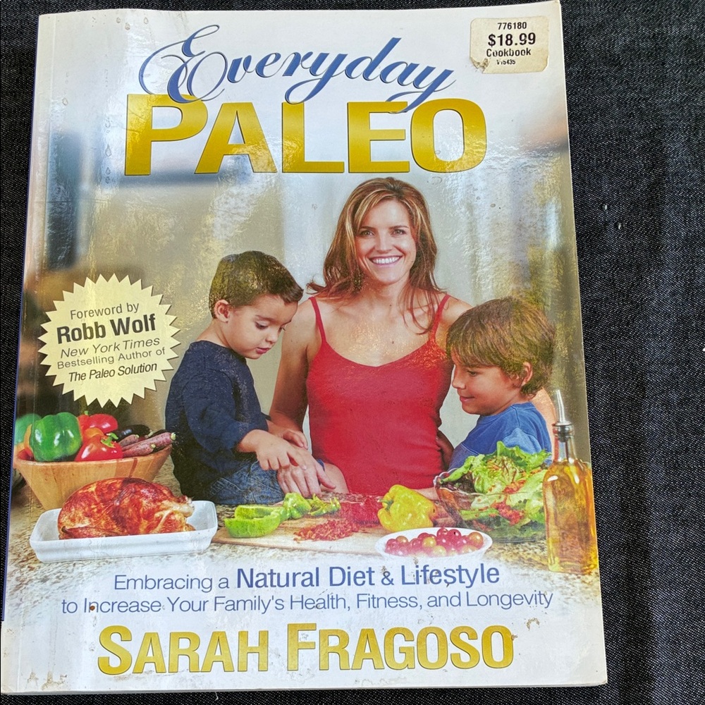 Everyday Paleo by Sarah Fragoso - White & Yellow Cover